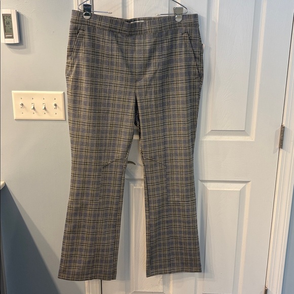 Anthropologie Knit Hiking Bootcut Pants in Gray Plaid, size XL, NWT - Picture 5 of 12